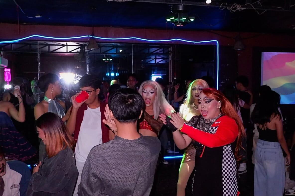 The floor at Paradise Found Pride, Puesto Bar & Lounge · Los Baños