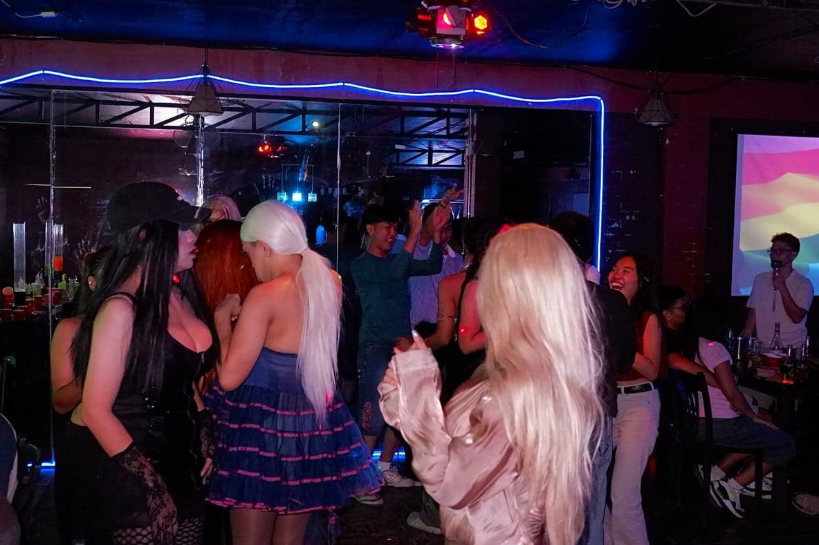 The floor at Paradise Found Pride, Puesto Bar & Lounge · Los Baños